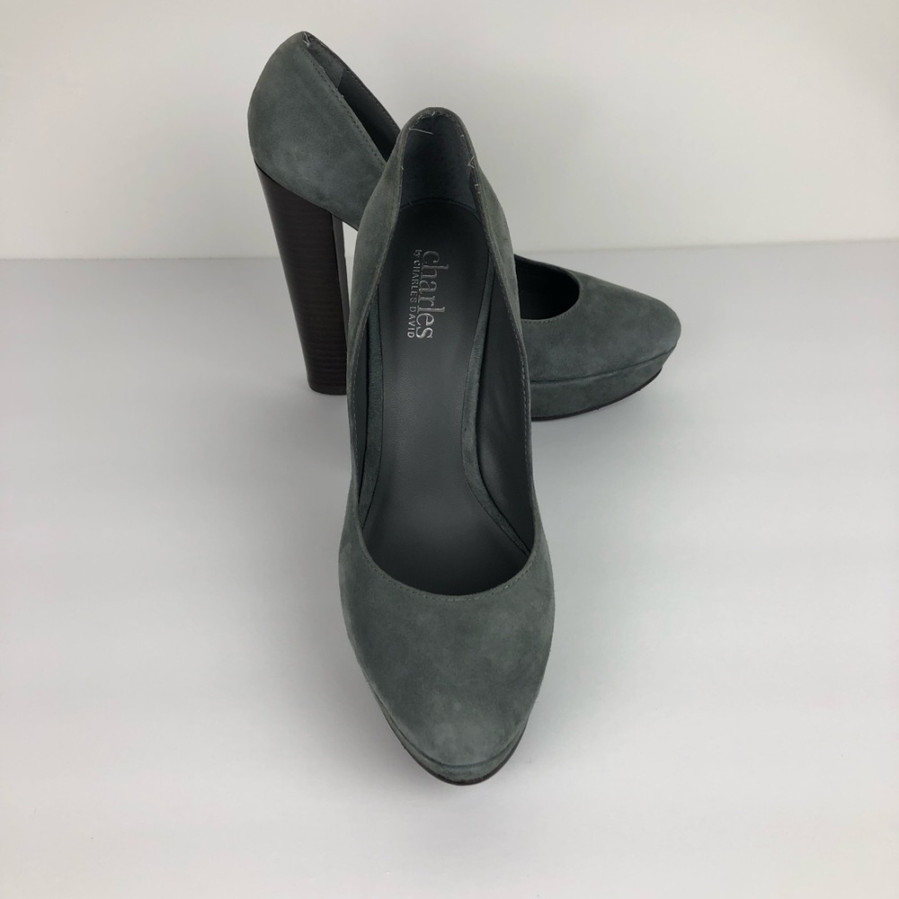 Charles by Charles David suede heels. Sz 7 1/2